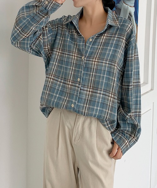 aimoha（アイモハ）の「ビッグシルエット チェックシャツ チュニック（シャツ/ブラウス・レディース・ブルー/イエロー/ブラウン・FREE）」の11枚目の写真