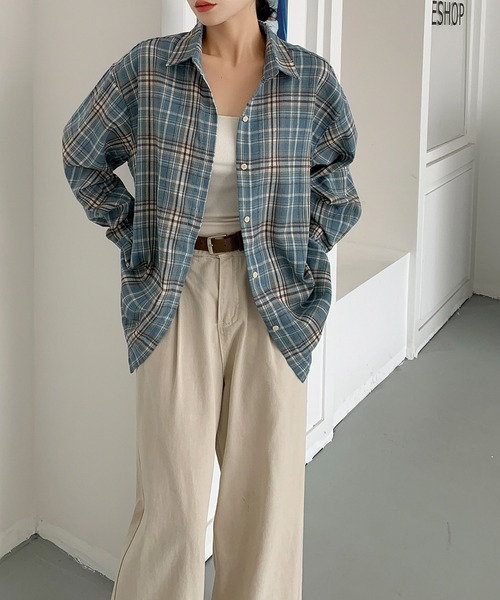 aimoha（アイモハ）の「ビッグシルエット チェックシャツ チュニック（シャツ/ブラウス・レディース・ブルー/イエロー/ブラウン・FREE）」の5枚目の写真