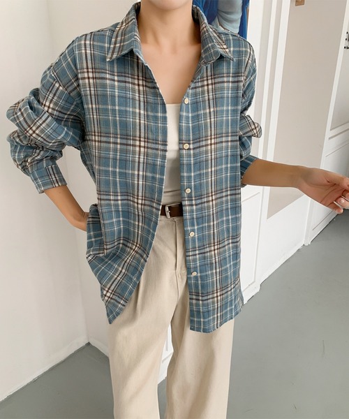 aimoha（アイモハ）の「ビッグシルエット チェックシャツ チュニック（シャツ/ブラウス・レディース・ブルー/イエロー/ブラウン・FREE）」の6枚目の写真