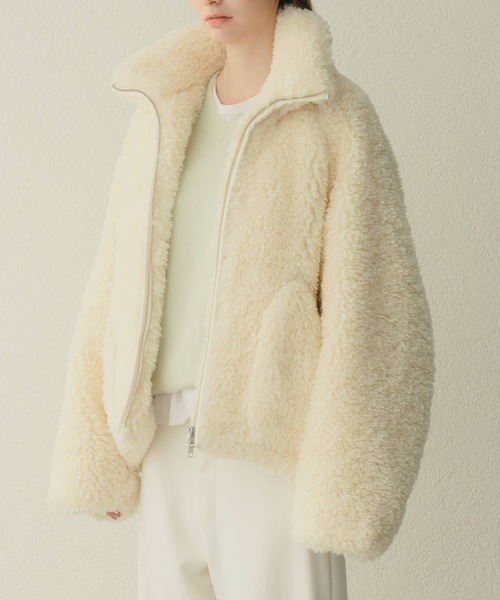 LE CIEL BLEU（ルシェルブルー）の「フェイクシャーリングジップアップブルゾン / Faux Shearling Zip-Up Blouson（テーラードジャケット・レディース・ホワイト/グレー・36）」の5枚目の写真