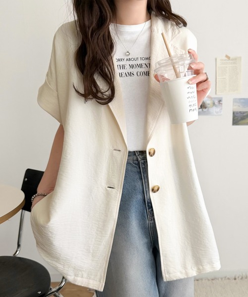 classicalelf（クラシカルエルフ）の「ゆるっと着こなす。とろみ質感袖ロールアップシングルテーラードジャケット（半袖）（テーラードジャケット・レディース・アイボリー/ブラック/ベージュ/チャコール・LARGE/MEDIUM/X-LARGE/SMALL）」の5枚目の写真