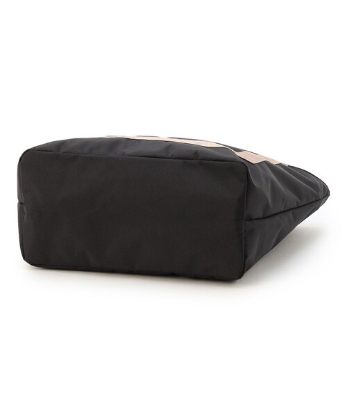 TOCCA(トッカ)の「RAINY WAY 2SET BAG レイントートバッグ(トートバッグ・レディース・ブラック系/ベージュ系/ベージュ系5・F)」の19枚目の写真
