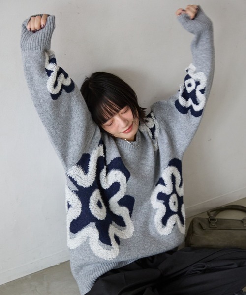 PBLIM（ページボーイリム）の「《UNISEX》フラワーモチーフニット（ニット/セーター・レディース・グレー/ブラウン/ブラック・FREE）」の8枚目の写真