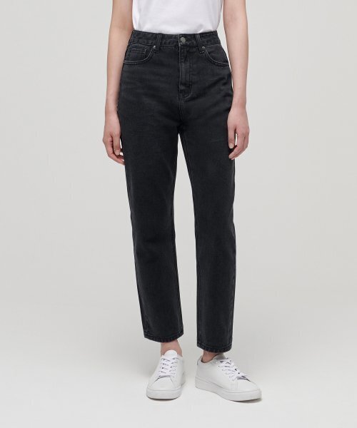 MUSINSA STANDARD WOMAN（ムシンサスタンダードウーマン）の「レディースママフィットデニムパンツ[ウォッシュドブラック]（デニムパンツ・レディース・その他・24/25/26/27/28）」の2枚目の写真