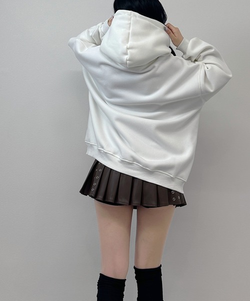 FOLLOWIN(フォロウィン)の「3color【裏ボア】ロゴプリントビックシルエットオーバーフーディ(パーカー・レディース・ホワイト/ブラック/グレー・FREE)」の7枚目の写真