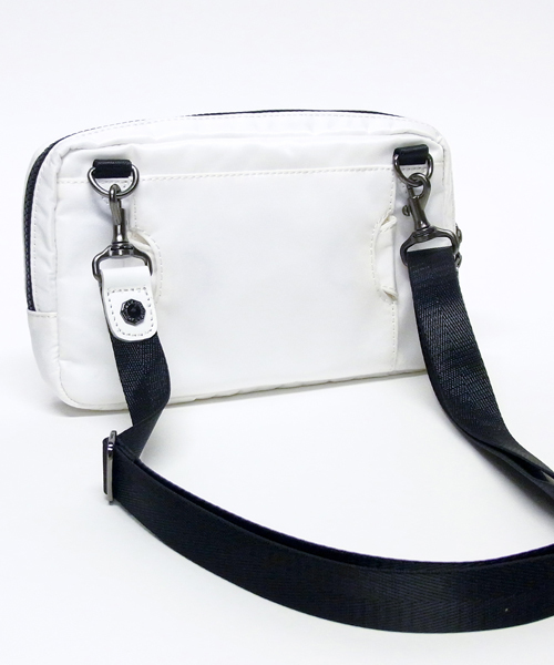 MAKAVELIC(マキャベリック)の「【MAKAVELIC】3WAY SHOULDER POUCH(ボディバッグ/ウエストポーチ・メンズ・ホワイト/ブラック/ネイビー・FREE)」の6枚目の写真
