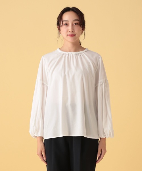 Elura(エルーラ)の「ネックビジューブラウス/602142(シャツ/ブラウス・レディース・ホワイト・FREE)」の3枚目の写真