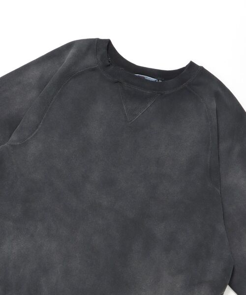 BEN DAVIS/WHITE LABEL（ベンデイビス ホワイトラベル）の「【BEN DAVIS（ベンデイビス）】70'S FIT F-SLEEVE CREW / 加工 裏起毛 クルーネック スウェット ラグラン 短丈 裏毛（スウェット・メンズ・グレー/ブラック/ネイビー・MEDIUM/LARGE/X-LARGE）」の2枚目の写真