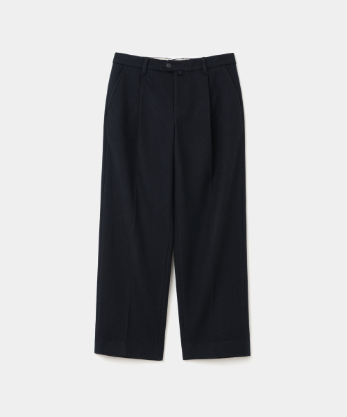 UNIFORM BRIDGE(ユニフォームブリッジ)の「wool one tuck cropped slacks navy(スラックス・メンズ・その他・MEDIUM/LARGE/X-LARGE/XX-LARGE)」の1枚目の写真