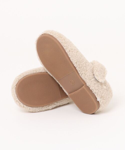 aimoha（アイモハ）の「【aimoha-KIDS-】キッズ もこもこシューズ (AW)（バレエシューズ・キッズ・ライトベージュ/ブラウン/ベージュ・15.0cm/16.0cm/17.0cm/18.0cm/19.0cm/19.5cm/20.5cm/21.5cm/22.0cm/22.5cm/23.0cm）」の5枚目の写真