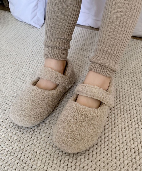 aimoha（アイモハ）の「【aimoha-KIDS-】キッズ もこもこシューズ (AW)（バレエシューズ・キッズ・ライトベージュ/ブラウン/ベージュ・15.0cm/16.0cm/17.0cm/18.0cm/19.0cm/19.5cm/20.5cm/21.5cm/22.0cm/22.5cm/23.0cm）」の3枚目の写真