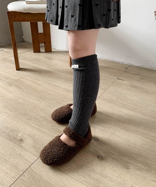 aimoha（アイモハ）の「【aimoha-KIDS-】キッズ もこもこシューズ (AW)（バレエシューズ・キッズ・ライトベージュ/ブラウン/ベージュ・15.0cm/16.0cm/17.0cm/18.0cm/19.0cm/19.5cm/20.5cm/21.5cm/22.0cm/22.5cm/23.0cm）」の7枚目の写真