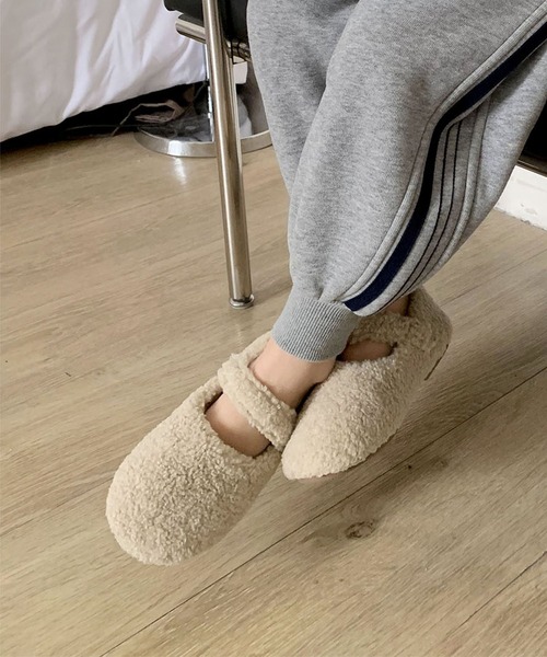 aimoha（アイモハ）の「【aimoha-KIDS-】キッズ もこもこシューズ (AW)（バレエシューズ・キッズ・ライトベージュ/ブラウン/ベージュ・15.0cm/16.0cm/17.0cm/18.0cm/19.0cm/19.5cm/20.5cm/21.5cm/22.0cm/22.5cm/23.0cm）」の11枚目の写真