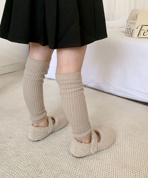 aimoha（アイモハ）の「【aimoha-KIDS-】キッズ もこもこシューズ (AW)（バレエシューズ・キッズ・ライトベージュ/ブラウン/ベージュ・15.0cm/16.0cm/17.0cm/18.0cm/19.0cm/19.5cm/20.5cm/21.5cm/22.0cm/22.5cm/23.0cm）」の14枚目の写真