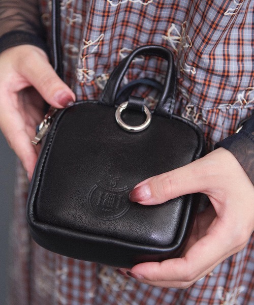 I am I in fact...（アイアムアイインファクト）の「_ICY MINI POUCH BAG（ショルダーバッグ・レディース・ブラック・FREE）」の4枚目の写真