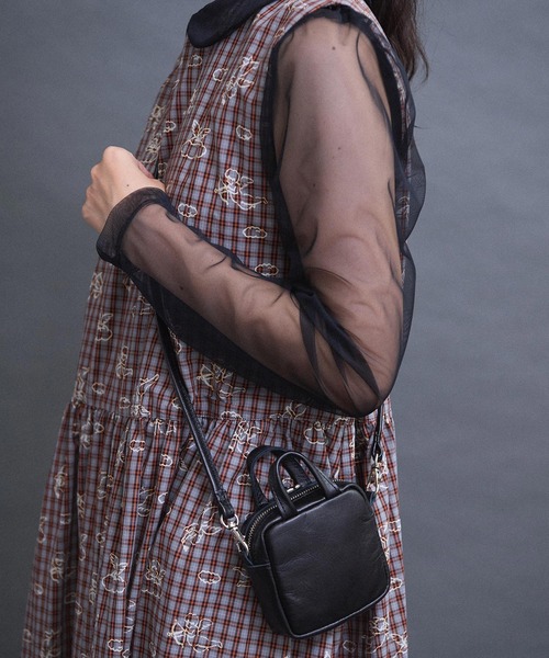 I am I in fact...（アイアムアイインファクト）の「_ICY MINI POUCH BAG（ショルダーバッグ・レディース・ブラック・FREE）」の9枚目の写真