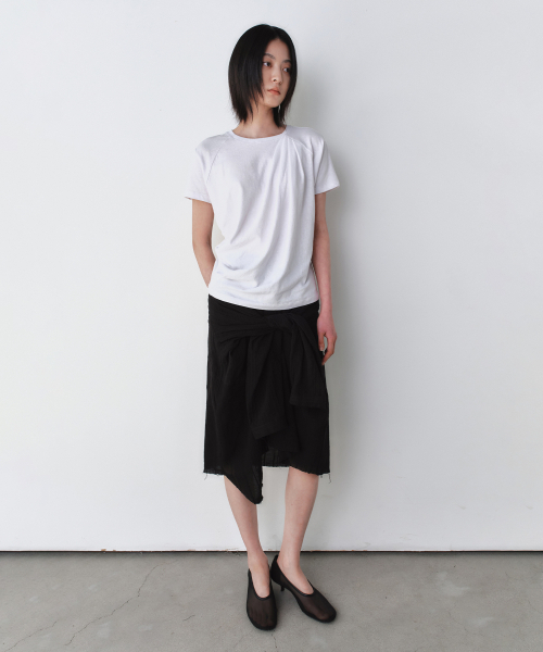 INSILENCE WOMEN(インサイレンスウーマン)の「リネンコットンドレープTシャツホワイト(Tシャツ/カットソー・レディース・その他・SMALL/MEDIUM)」の4枚目の写真