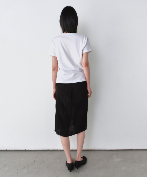 INSILENCE WOMEN(インサイレンスウーマン)の「リネンコットンドレープTシャツホワイト(Tシャツ/カットソー・レディース・その他・SMALL/MEDIUM)」の5枚目の写真