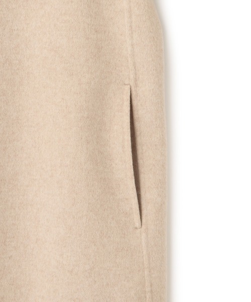 ADAM ET ROPE'（アダムエロペ）の「【EMOELLE】Colombo カシミヤブレンドリバーコート（その他アウター・レディース・ベージュ系その他/イエロー系その他3/チャコールグレー・38/36）」の22枚目の写真