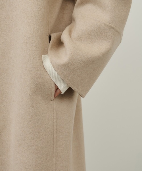 ADAM ET ROPE'（アダムエロペ）の「【EMOELLE】Colombo カシミヤブレンドリバーコート（その他アウター・レディース・ベージュ系その他/イエロー系その他3/チャコールグレー・38/36）」の13枚目の写真