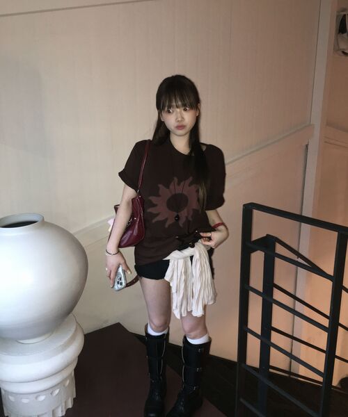 S'EST(エスイーエスティー)の「Solaris T-shirts Brown(Tシャツ/カットソー・メンズ・ブラウン・SMALL/MEDIUM/LARGE/X-LARGE)」の9枚目の写真