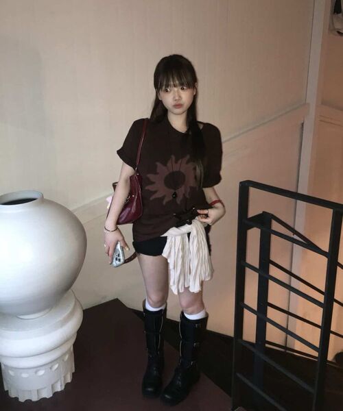 S'EST(エスイーエスティー)の「Solaris T-shirts Brown(Tシャツ/カットソー・メンズ・ブラウン・SMALL/MEDIUM/LARGE/X-LARGE)」の8枚目の写真