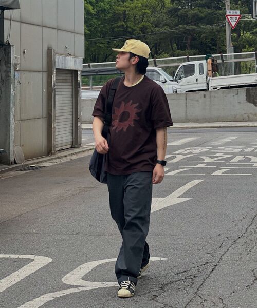 S'EST(エスイーエスティー)の「Solaris T-shirts Brown(Tシャツ/カットソー・メンズ・ブラウン・SMALL/MEDIUM/LARGE/X-LARGE)」の13枚目の写真