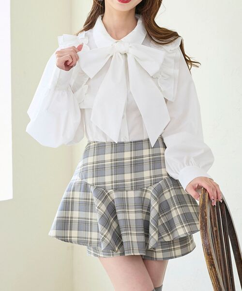 MAJESTIC LEGON（マジェスティックレゴン）の「ショルダーフリルボウタイブラウス（シャツ/ブラウス・レディース・ホワイト系その他2/ブルー/オフホワイト・MEDIUM）」の14枚目の写真