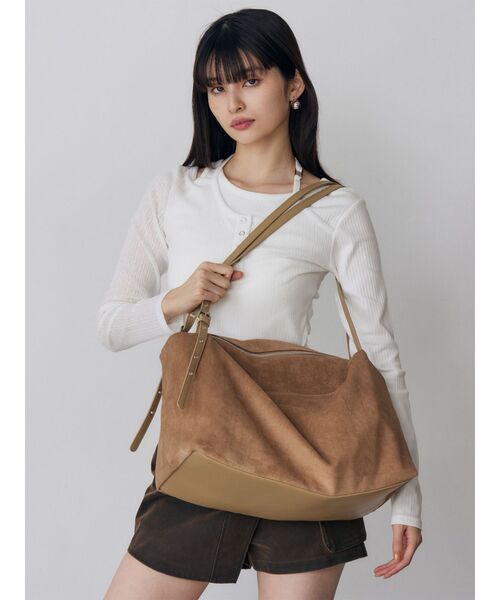 MURUA（ムルーア）の「レクタングルボストンバッグ（ボストンバッグ・レディース・ベージュ/ブラック・FREE）」の8枚目の写真