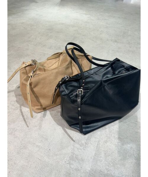MURUA（ムルーア）の「レクタングルボストンバッグ（ボストンバッグ・レディース・ベージュ/ブラック・FREE）」の17枚目の写真