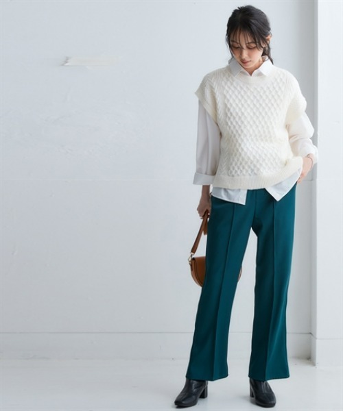 nissen（ニッセン）の「裾フレアパンツ＜大きいサイズ有＞（その他パンツ・レディース・ライトベージュ/グリーン/ブラック・S/M/L/LL/3L）」の4枚目の写真