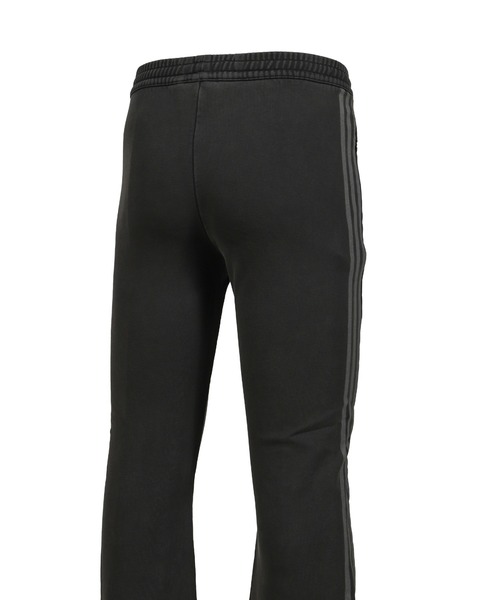 adidas(アディダス)の「AVAVAV AV TRACK PANT(その他パンツ・レディース・ブラック・LARGE/MEDIUM/SMALL)」の3枚目の写真