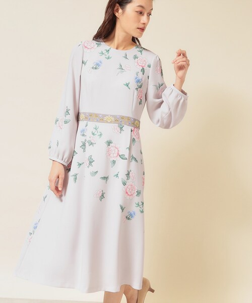 Sunauna（スーナウーナ）の「【SS～L】オリエンタルプリントワンピース（ワンピース・レディース・ネイビー系1/ベージュ系その他4/ネイビー系/グリーン系2/ブルー系5/ピンク系5・34/40/38/36）」の2枚目の写真