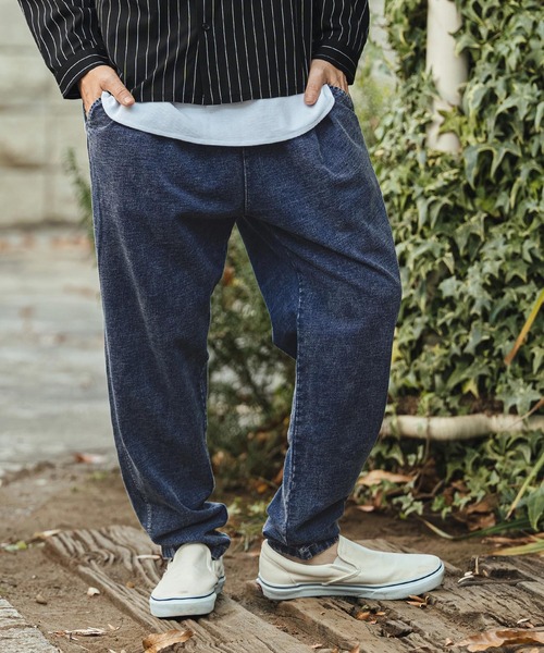 CAMBIO（カンビオ）の「mp14464- Chemical Wash Indigo Tuck Sweat  Pants スウェットパンツ(CMP-261-001)（スウェットパンツ・メンズ・インディゴブルー/ケミカルウォッシュ・L/M/S）」の5枚目の写真