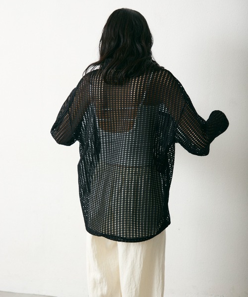 Lutim by u(ルチバイユー)の「メッシュ2WAYシルエットポロトップス(Tシャツ/カットソー・レディース・ブラック/ナチュラル/ブラック系その他・FREE)」の22枚目の写真