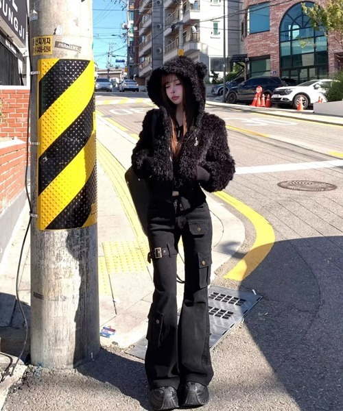 Ressaca(レサーカ)の「ベルトデザインフレアカーゴパンツ(カーゴパンツ・メンズ・ブラック・M/XL/L)」の11枚目の写真