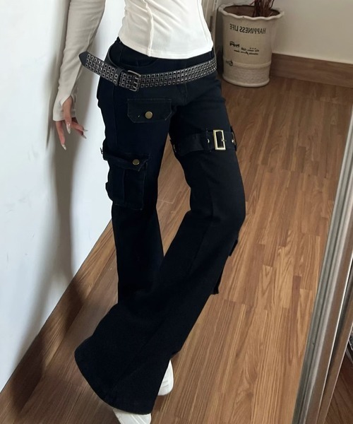 Ressaca(レサーカ)の「ベルトデザインフレアカーゴパンツ(カーゴパンツ・メンズ・ブラック・M/XL/L)」の18枚目の写真