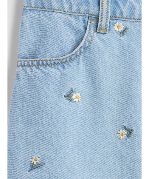 GAP（ギャップ）の「刺しゅう デニムスカート (キッズ)（スカート・キッズ・マルチ・130cm/140cm/160cm/155cm/150cm/120cm）」の3枚目の写真