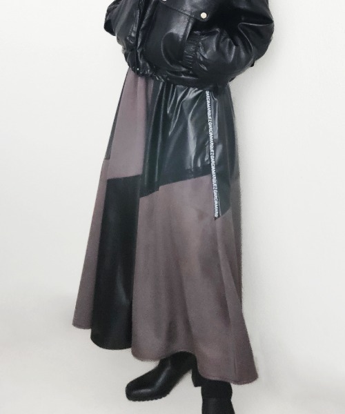 CRYSTAL BALL(クリスタルボール)の「スエードコンビレザースカート(スカート・レディース・ブラック・FREE)」の1枚目の写真