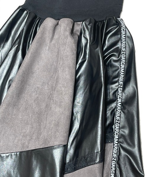 CRYSTAL BALL(クリスタルボール)の「スエードコンビレザースカート(スカート・レディース・ブラック・FREE)」の4枚目の写真