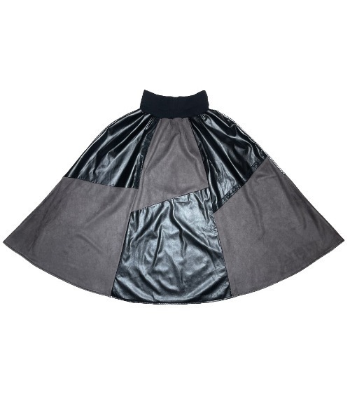 CRYSTAL BALL(クリスタルボール)の「スエードコンビレザースカート(スカート・レディース・ブラック・FREE)」の5枚目の写真