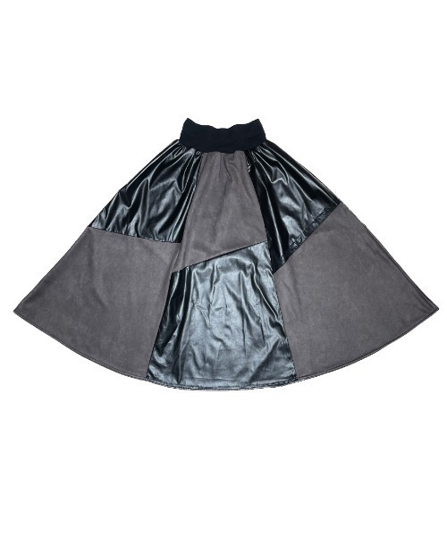 CRYSTAL BALL(クリスタルボール)の「スエードコンビレザースカート(スカート・レディース・ブラック・FREE)」の6枚目の写真