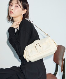 krahe（クレーエ）の「フロントバックル ポケットショルダーバッグ（ショルダーバッグ）」