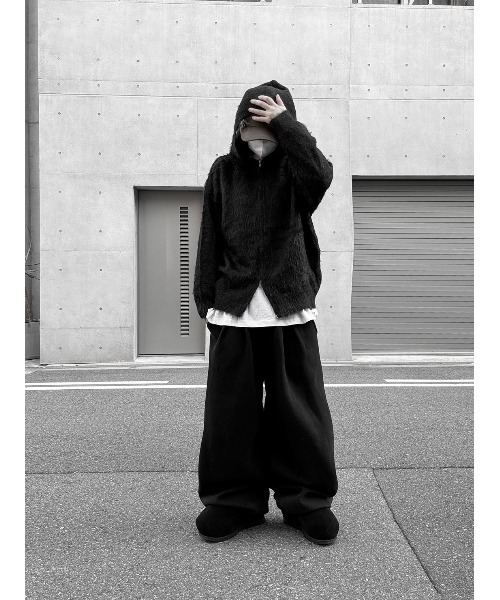 YACA(ヤーカ)の「Shaggy Knit Hoodie/シャギーニットフーディー(パーカー・レディース・ブラック/アイボリー・FREE)」の10枚目の写真