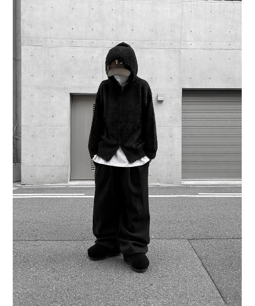 YACA(ヤーカ)の「Shaggy Knit Hoodie/シャギーニットフーディー(パーカー・レディース・ブラック/アイボリー・FREE)」の11枚目の写真