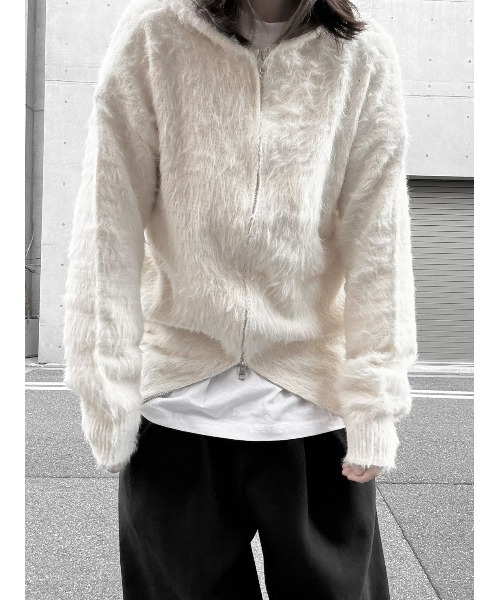 YACA(ヤーカ)の「Shaggy Knit Hoodie/シャギーニットフーディー(パーカー・レディース・ブラック/アイボリー・FREE)」の7枚目の写真