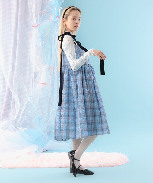 CAROLINA GLASER（カロリナ グレイサー）の「ベロアリボン チェック ミモレ丈 キャミソール ワンピース（ワンピース・レディース・サックスブルー/ブラック・ONE SIZE）」の3枚目の写真