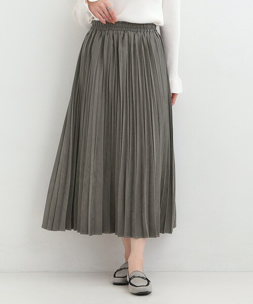 SHOO・LA・RUE(シューラルー)の「【洗濯機可/S-LL】縦ラインですっきり見え スエードライクプリーツスカート(スカート・レディース・チャコールグレー/アイボリー/グリーン系・04/03/02/01)」の17枚目の写真