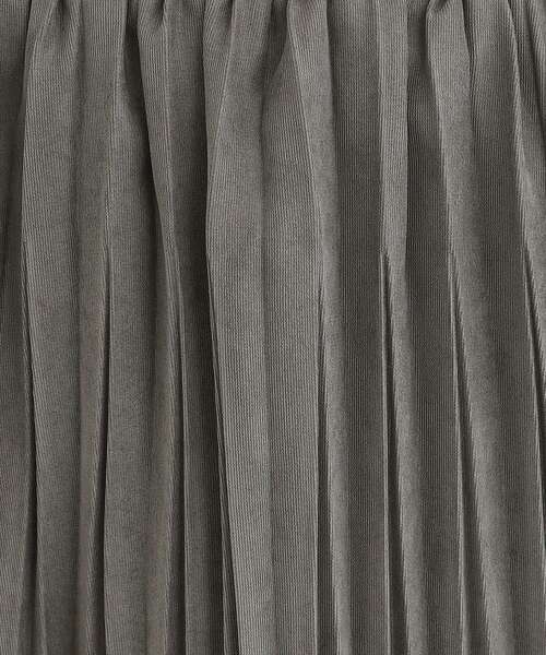 SHOO・LA・RUE(シューラルー)の「【洗濯機可/S-LL】縦ラインですっきり見え スエードライクプリーツスカート(スカート・レディース・チャコールグレー/アイボリー/グリーン系・04/03/02/01)」の14枚目の写真