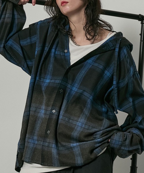 Alfred Alex（アルフレッドアレックス）の「【Alfred Alex】グラデーション チェック フードシャツ（シャツ/ブラウス・メンズ・ブラウン/ネイビー/ブラック/グレー・S/M/L）」の8枚目の写真